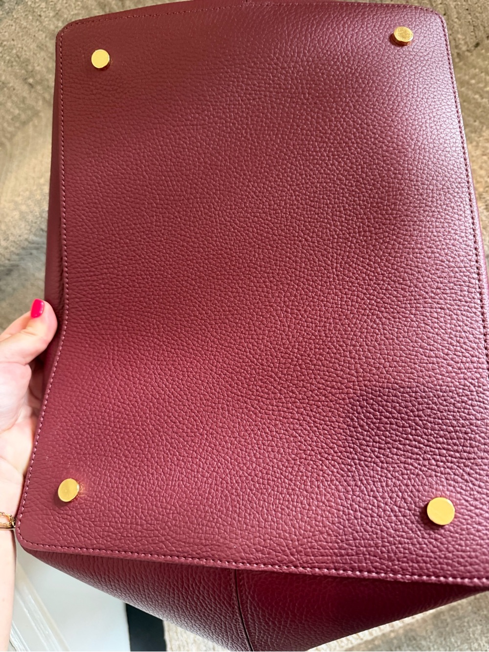 Cuyana Forma Satchel in Cherry - Picture 14 of 16